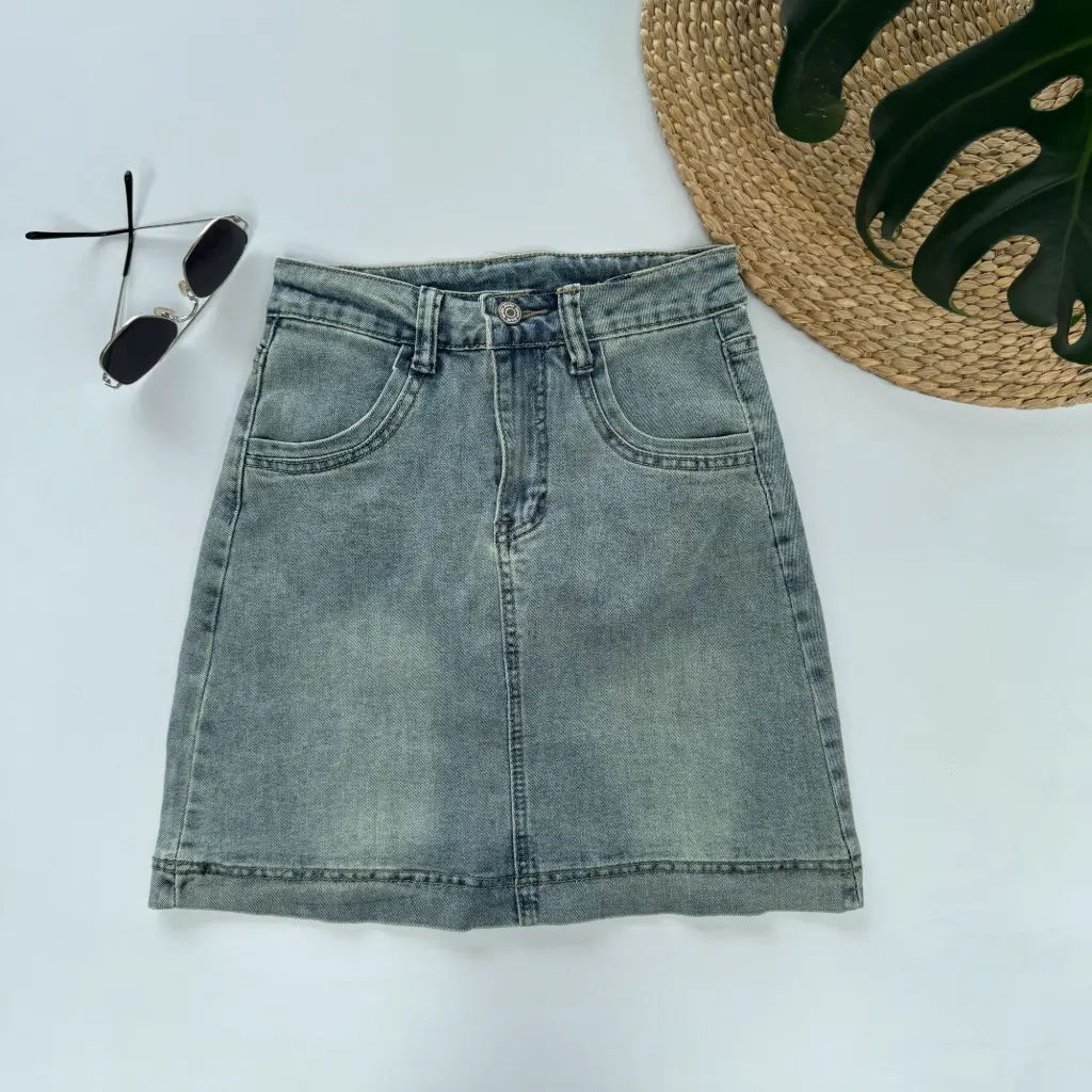 1.3702 8052 SKIRT (S)