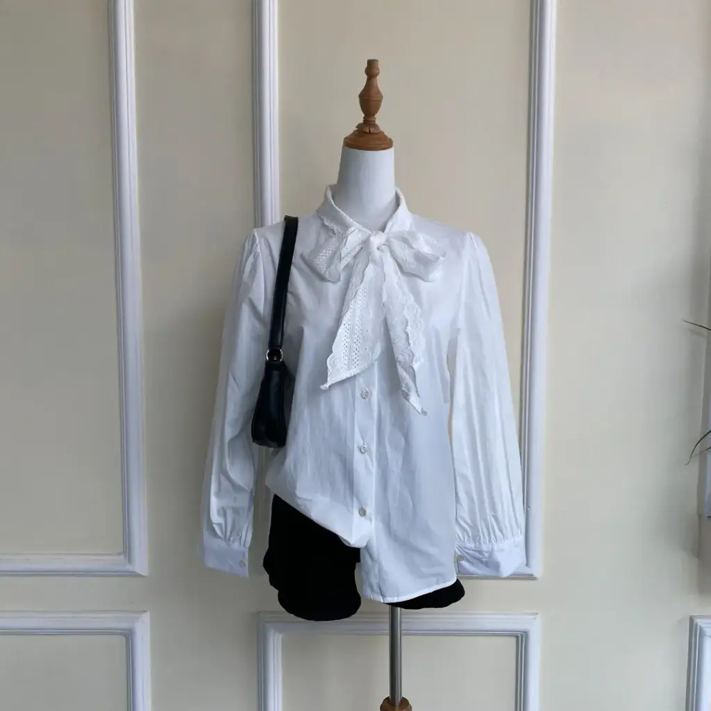 8105 LADIES TOPS