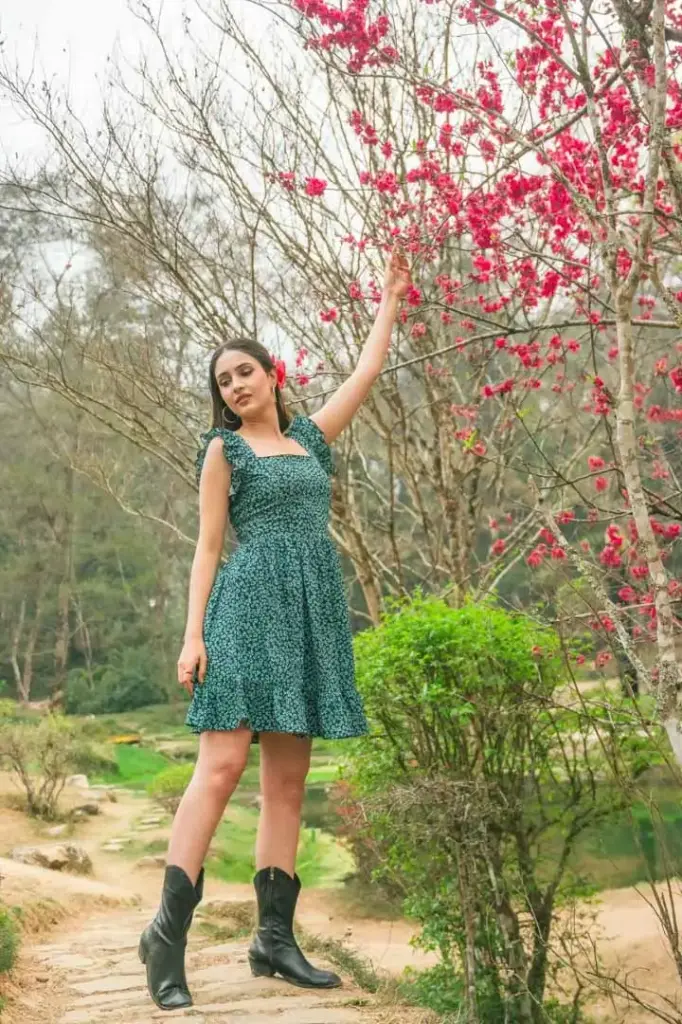 HB SS25-70 Back Bow Ruffle Dress
