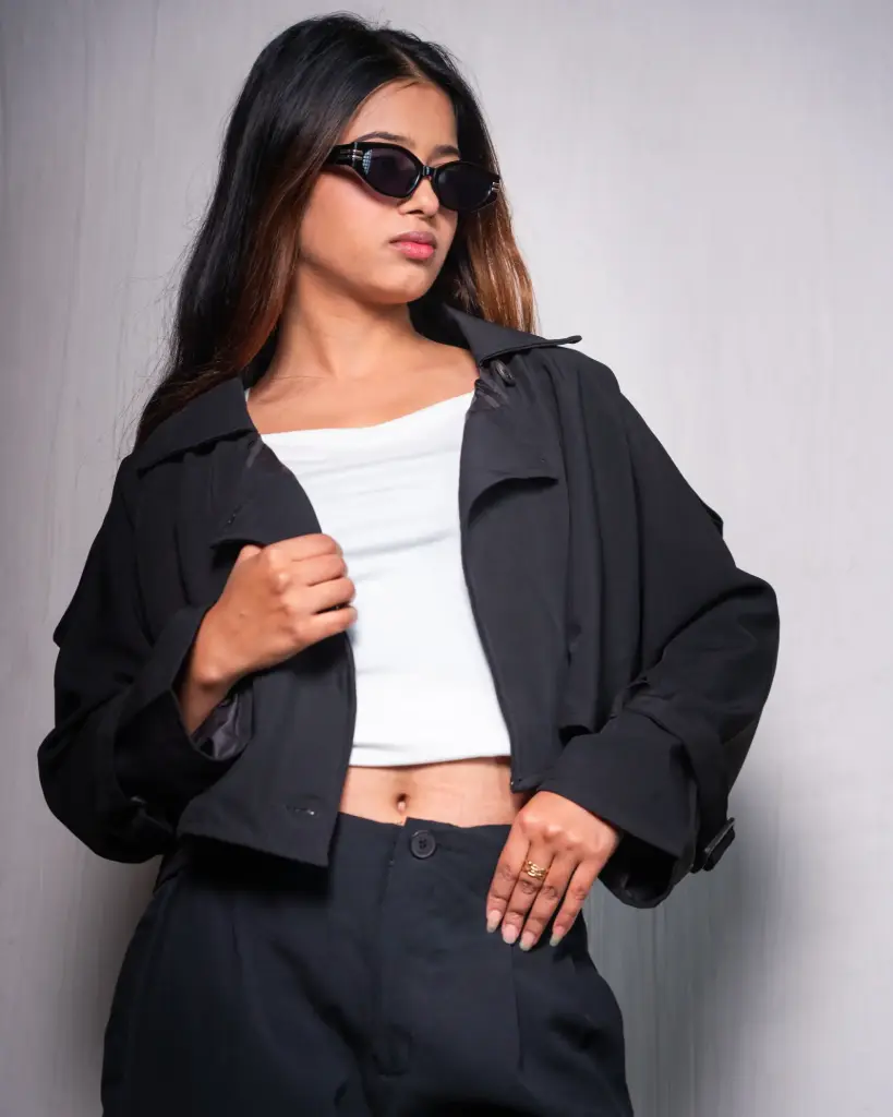 2.3029 HB24-277 CROP COAT (BLACK, M)