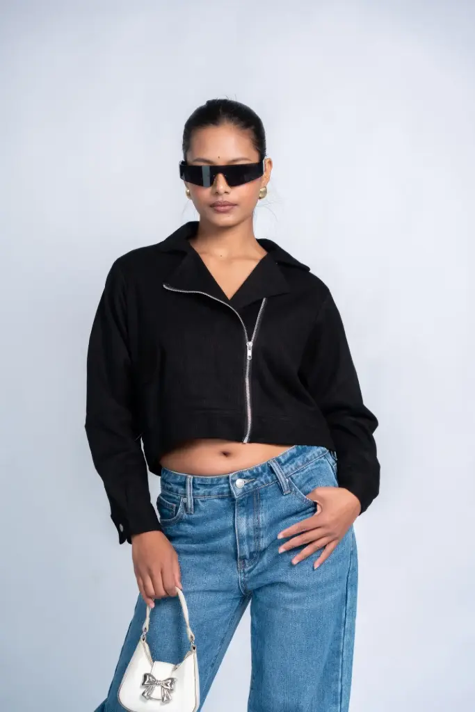 2.3768 HB24-341 CROP JACKET (BLACK, S)