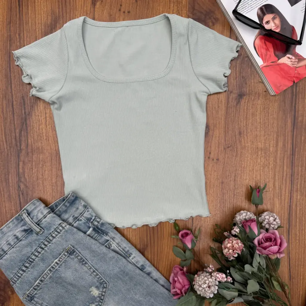 BMO SS25-27 CROPPED TEE
