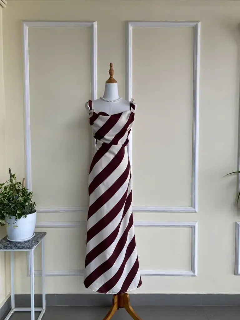 HB SS25-152 COWL NECK FRILL DRESS 