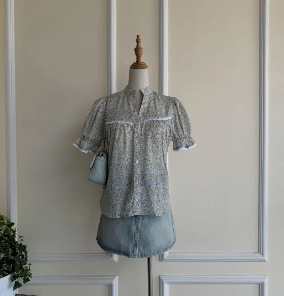 HB SS25-132 LACEY FLORAL TOP