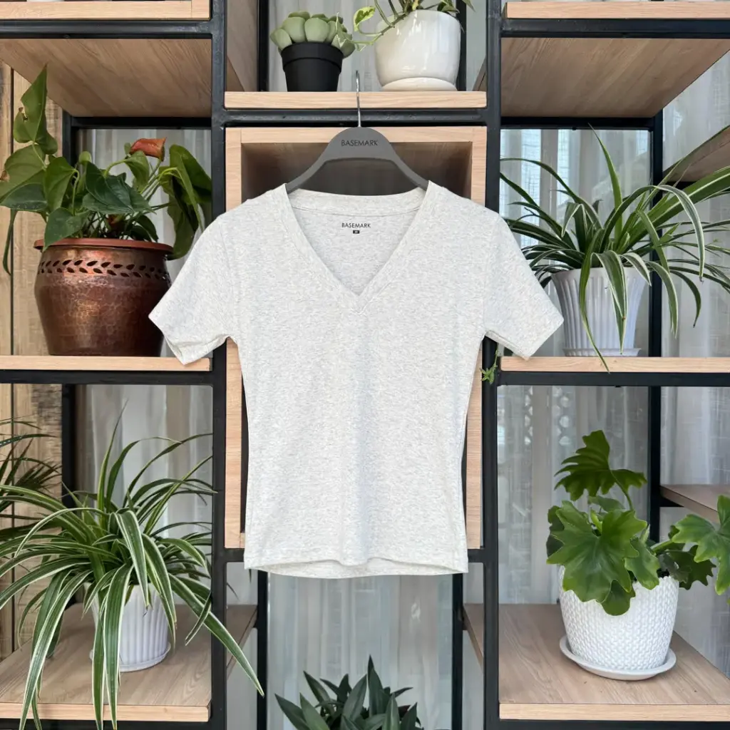 HB SS25-189 V NECK TEE