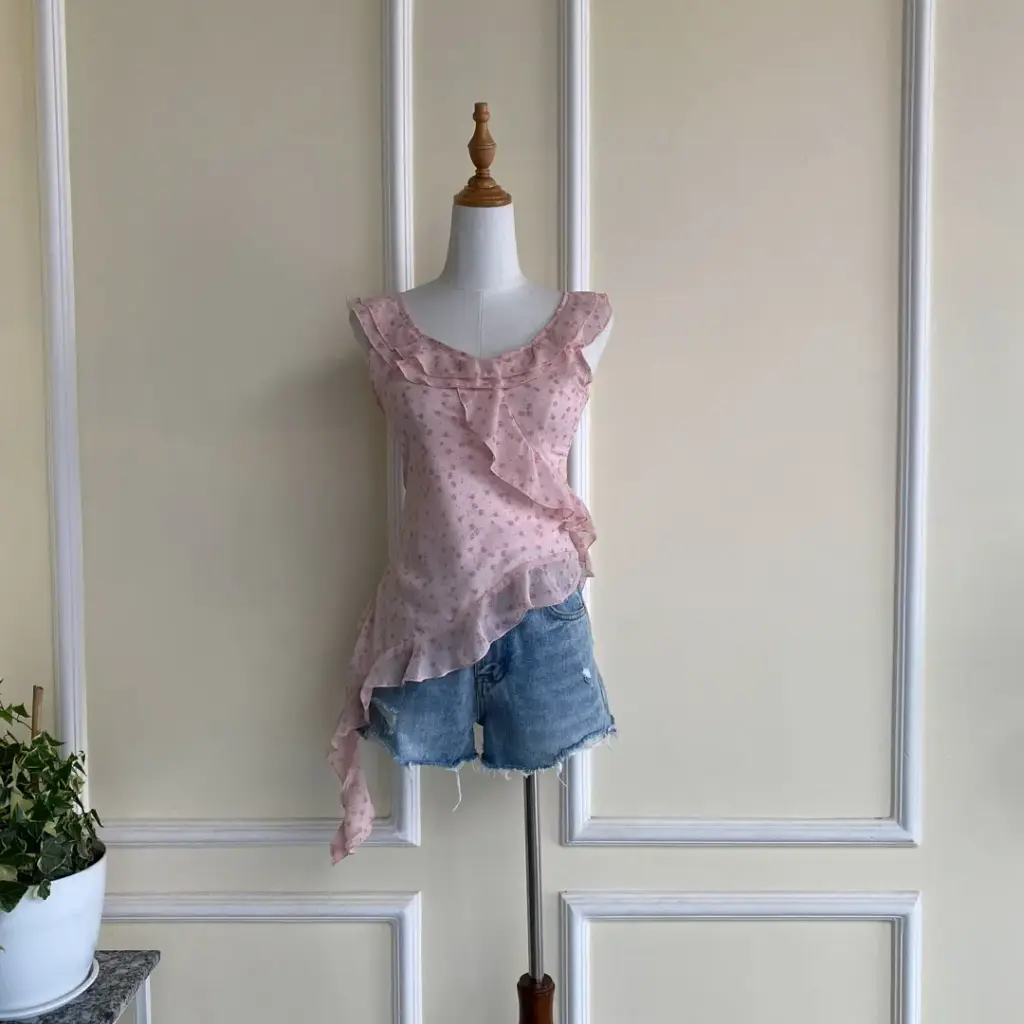 3.29020 HB SS25-230 FLORAL RUFFLE ASYMMETRIC TOP (PINK, S)