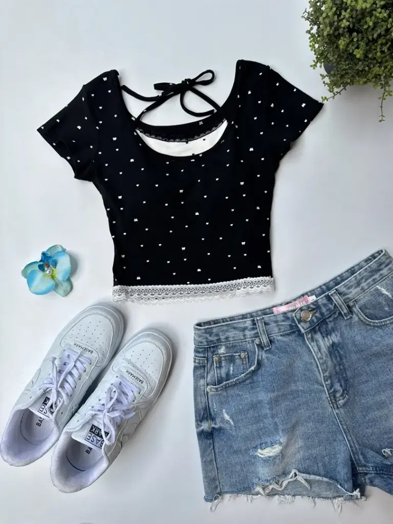 3.29616 5057 CROP TEE (BLACK)