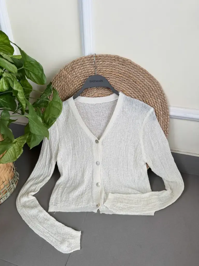 369 KNITTED BUTTON OUTER
