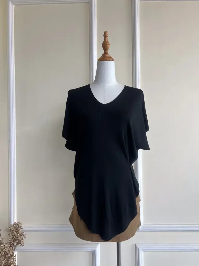 3.29989 268 HALF TOPS (BLACK)