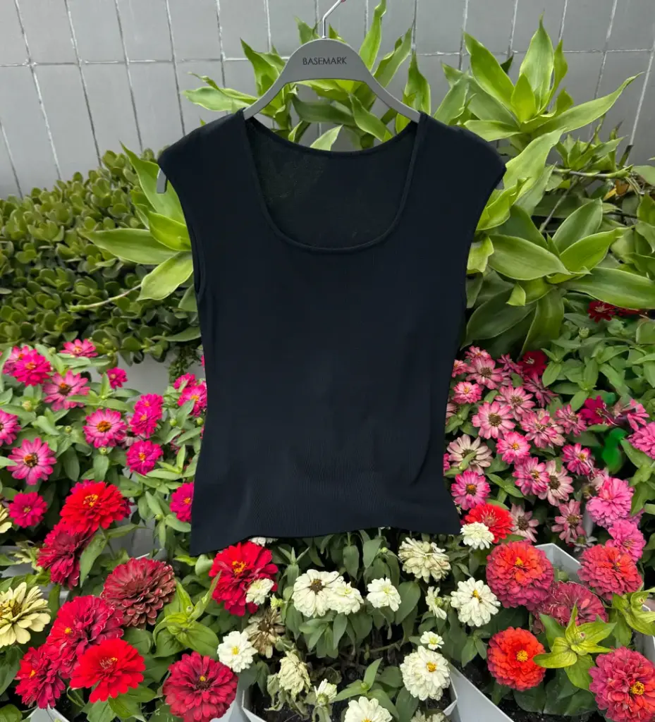 3.29999 95210 KNITTED SANDO (BLACK)
