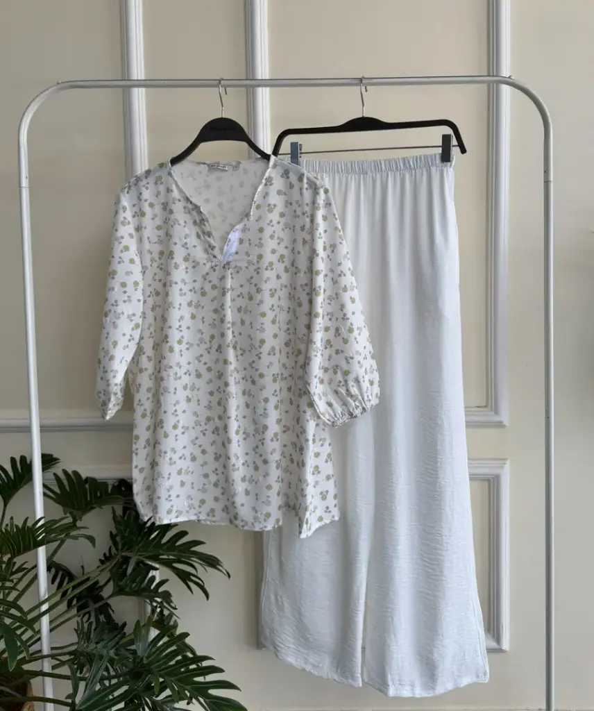 HB SS25-285 ROSETTE TOP