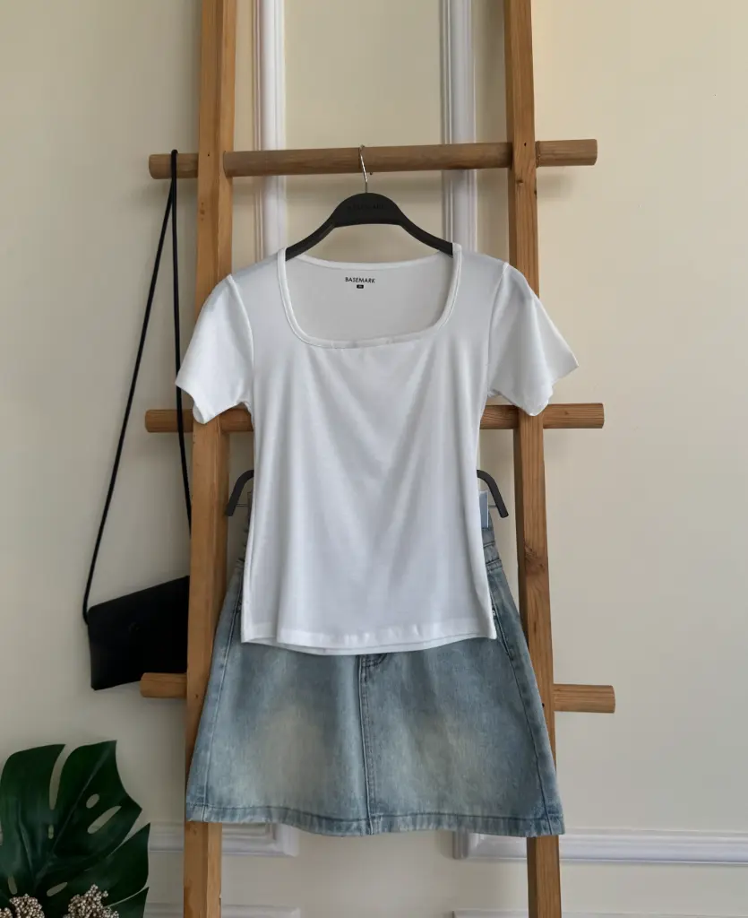 HB SS25-195 SQUARE NECK TEE