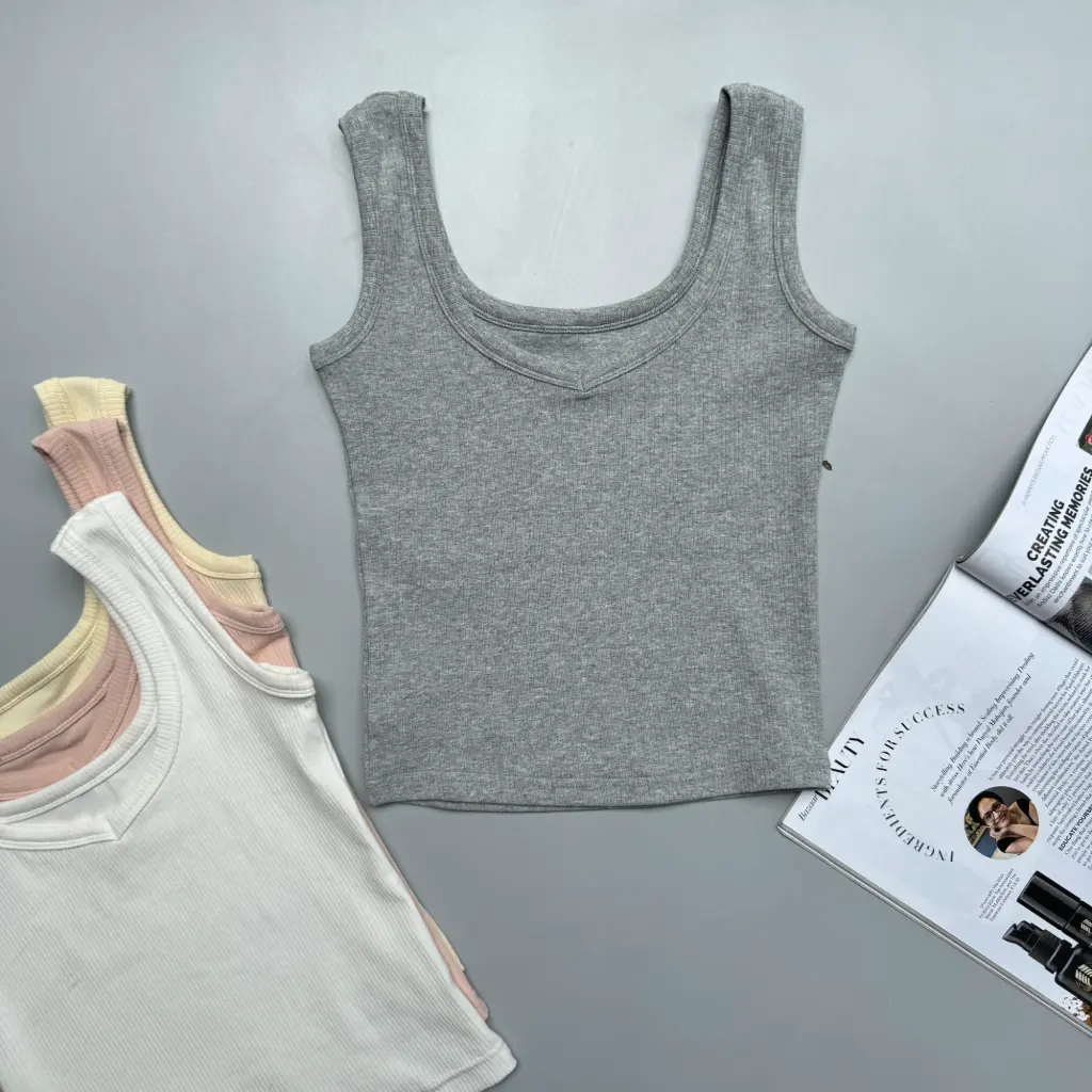 BMO SS25-51 V NECK TANK TOP