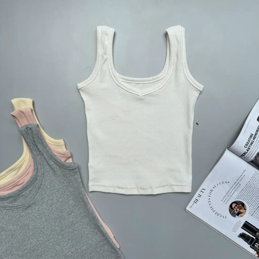 BMO SS25-51 V NECK TANK TOP