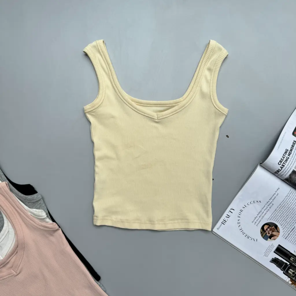 BMO SS25-51 V NECK TANK TOP