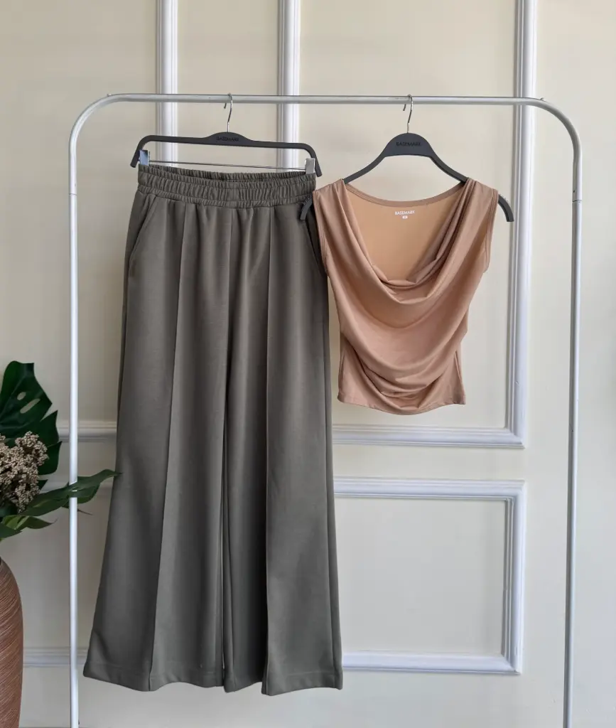 BMKS SS25-33 SOLID WIDE LEG TROUSER