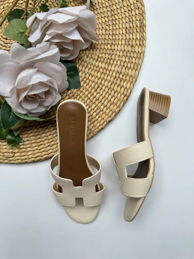 996 SANDAL