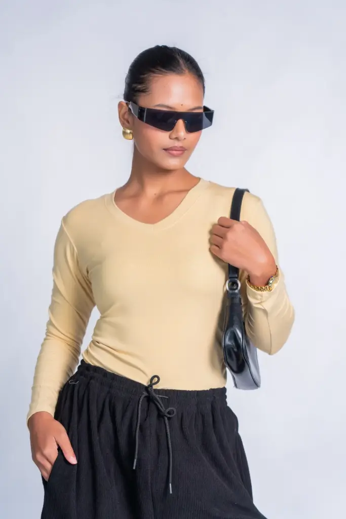 3.37822 HB SS25-370 V NECK FULL SLEEVE TEE (BLACK, S)