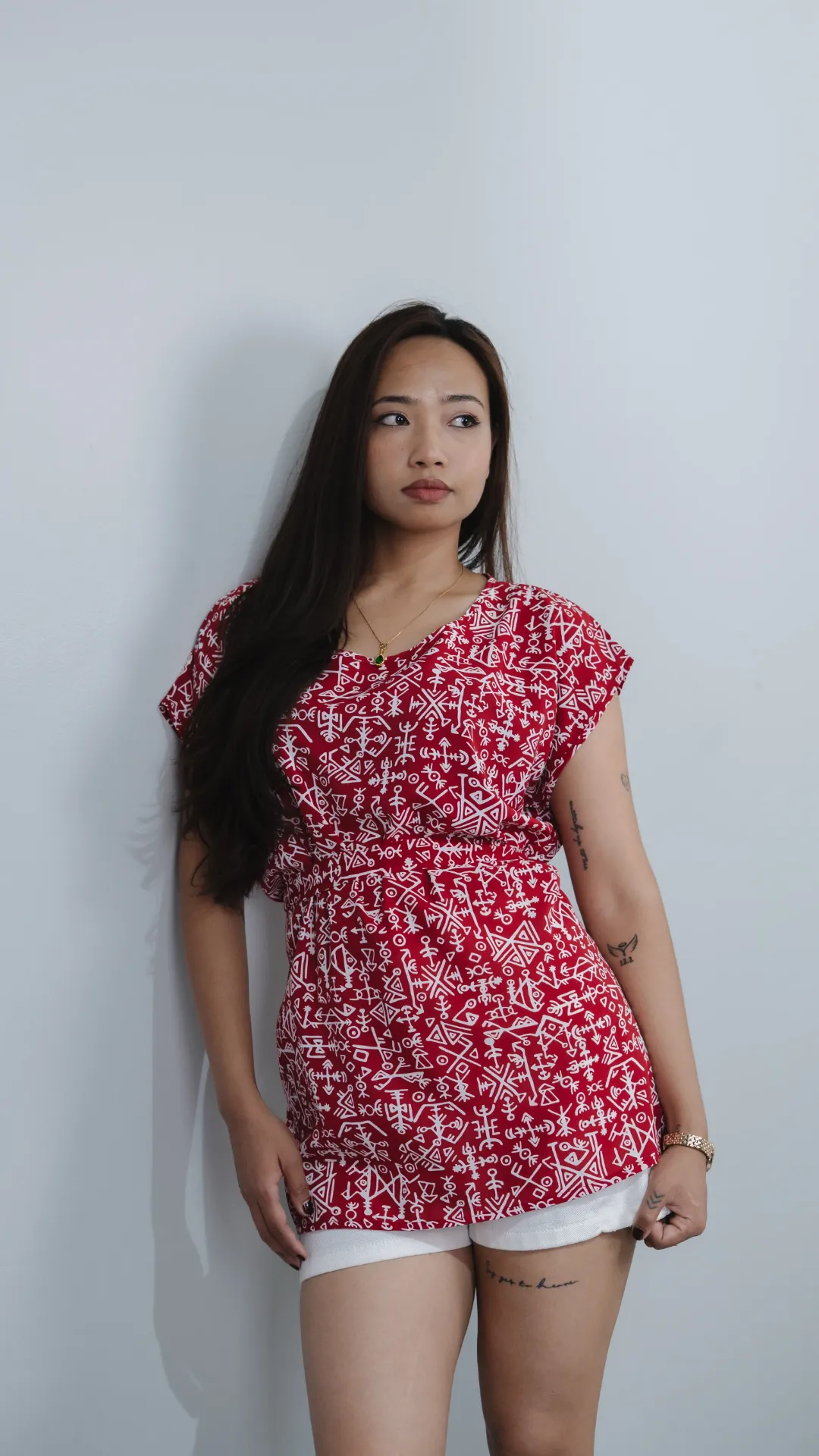 3.38532 HB SS25-413 TRIBAL TOP (RED, L)