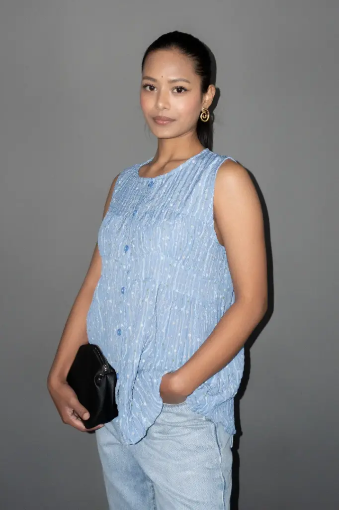 3.41964 HB SS25-456 FLORAL WRINKLED TIERED TOP (BLUE, M)