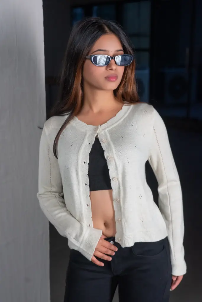 003 LADIES SWEATER
