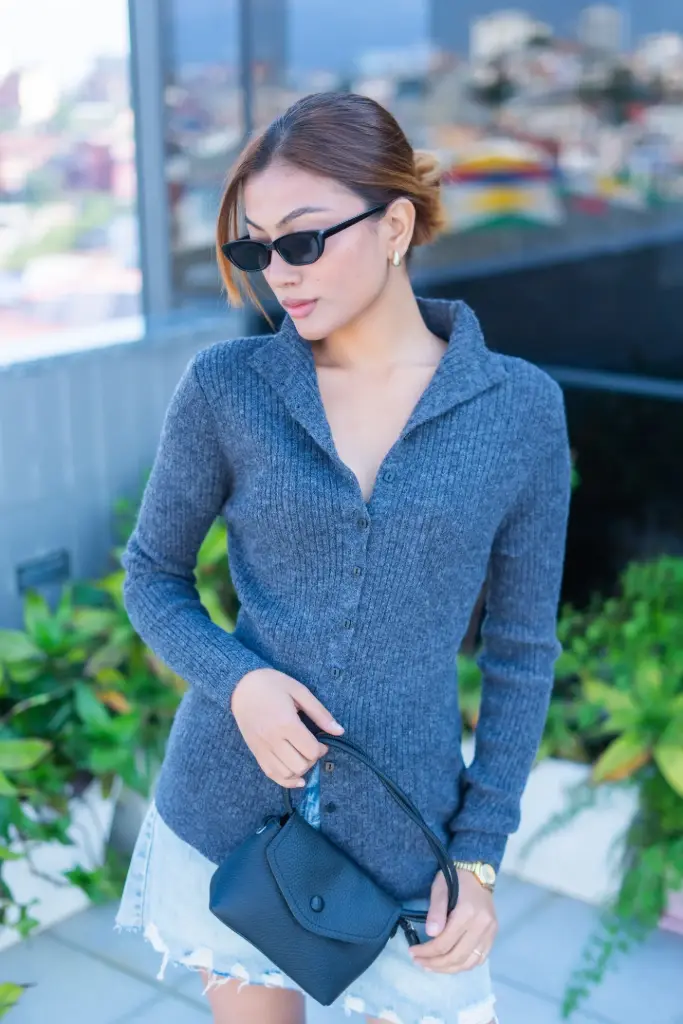 891 SWEATER