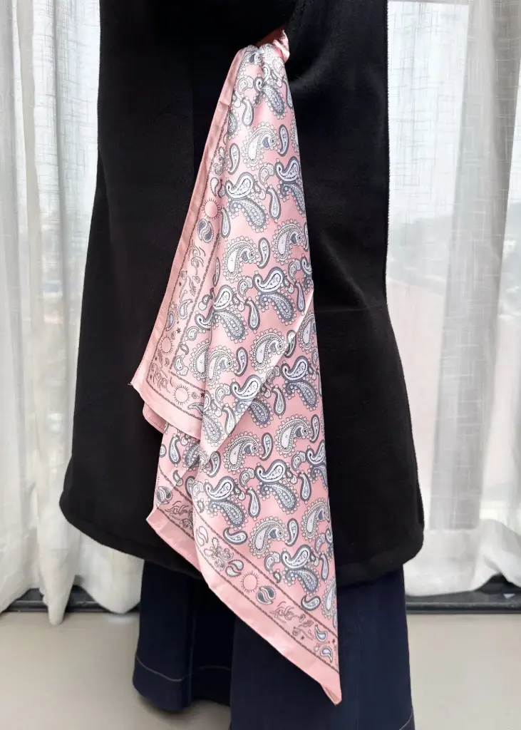 1890 SILK SCARF