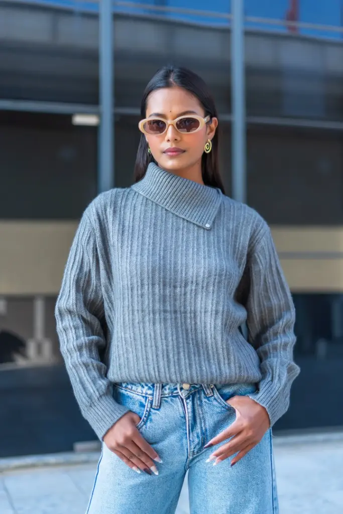 3.53178 6979 LADIES SWEATER (GREY)