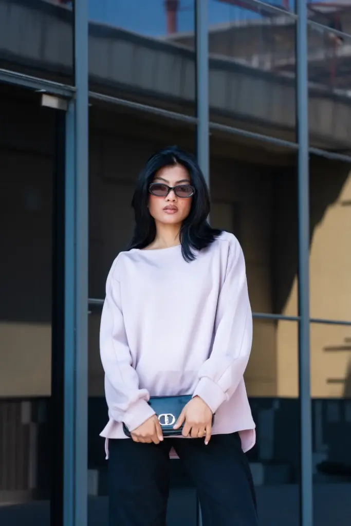 HB AW25-70 HIGH-LOW SWEATSHIRT