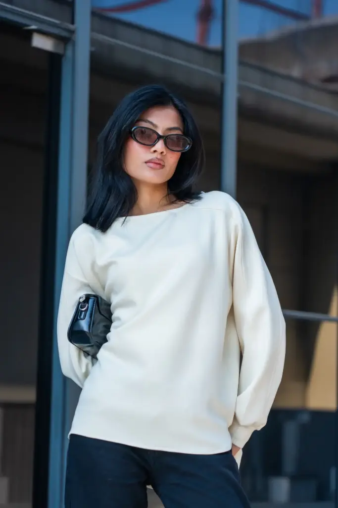 HB AW25-70 HIGH-LOW SWEATSHIRT
