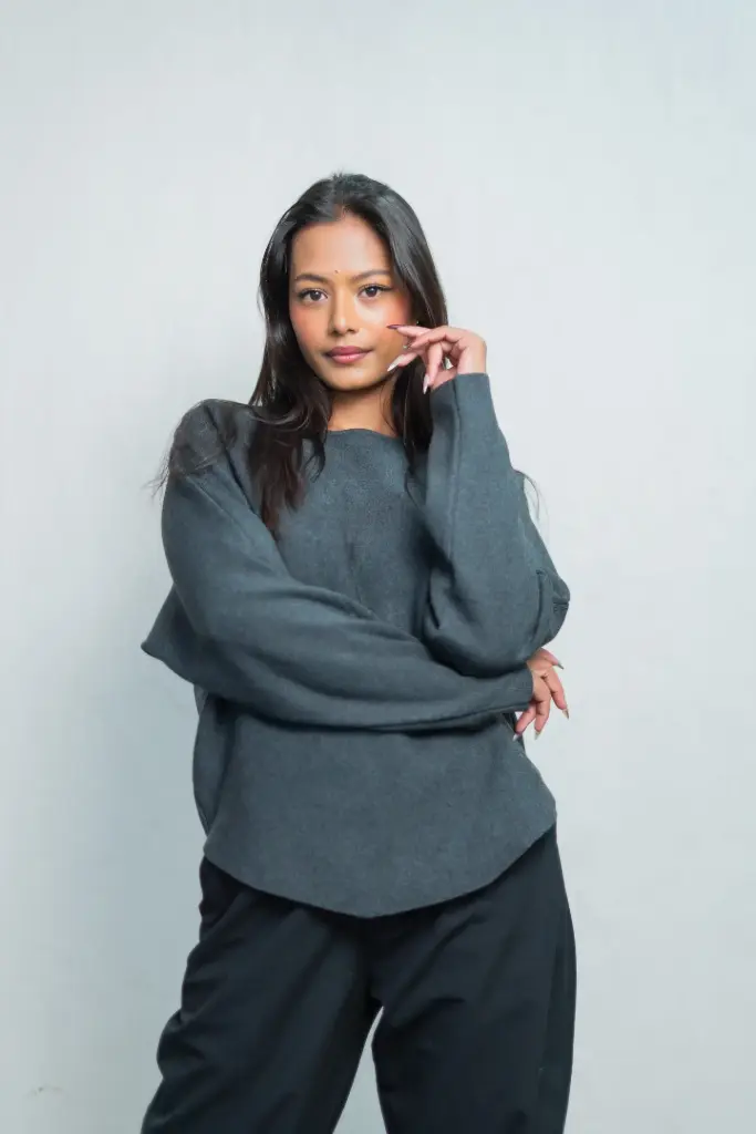 108 LADIES SWEATER