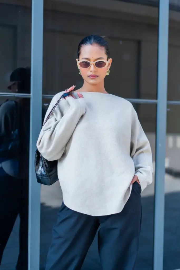 108 LADIES SWEATER