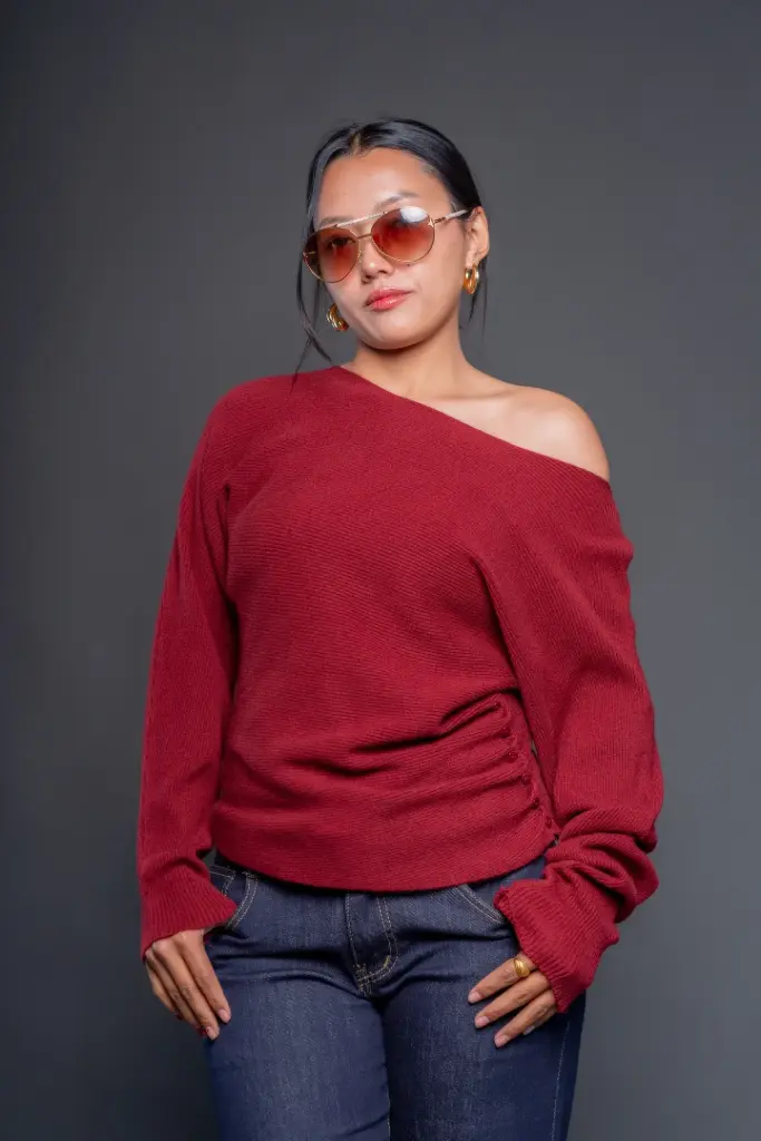 182 LADIES SWEATER
