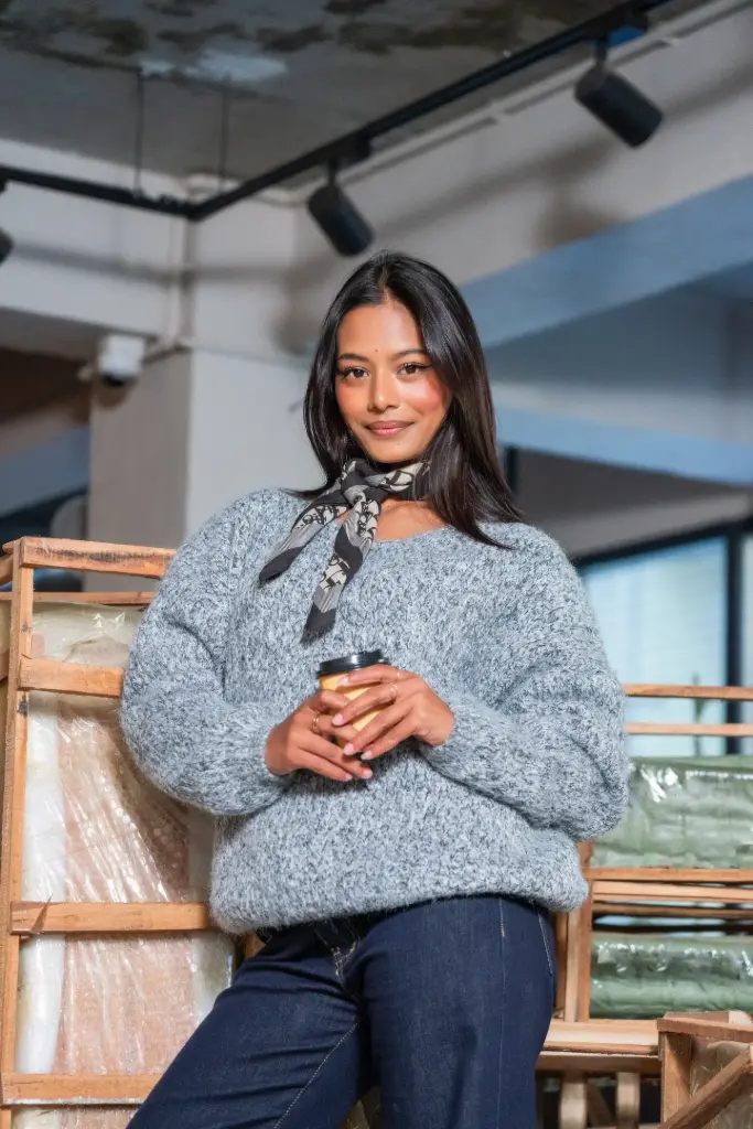 908 LADIES SWEATER