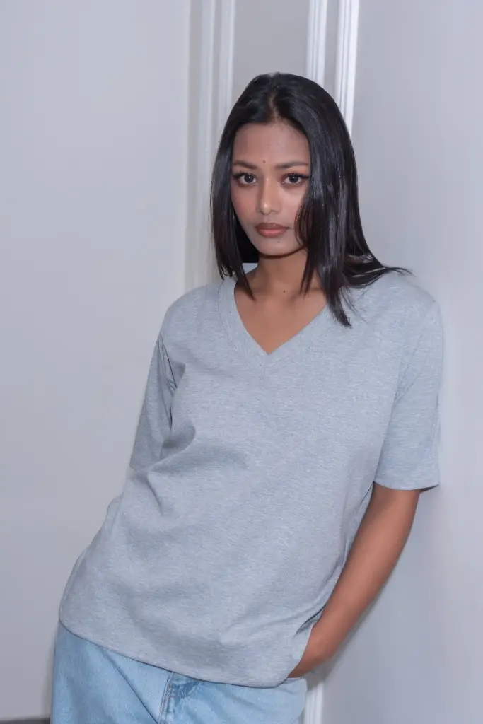 HB SS26-32 BOLD V NECK TEE