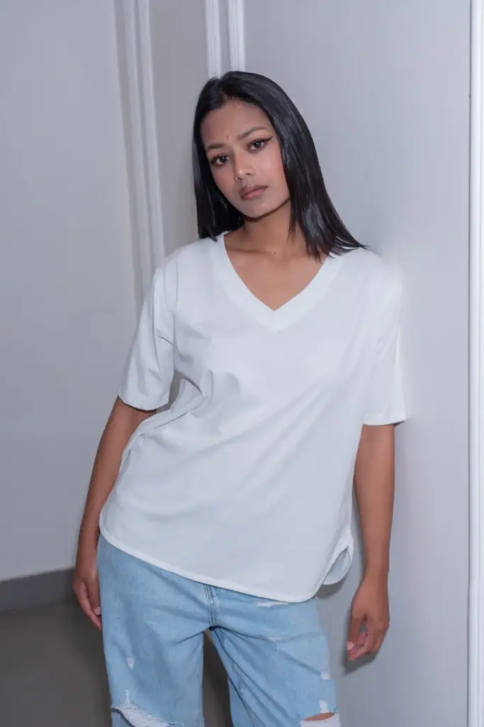 HB SS26-32 BOLD V NECK TEE