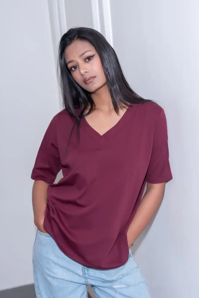 HB SS26-32 BOLD V NECK TEE
