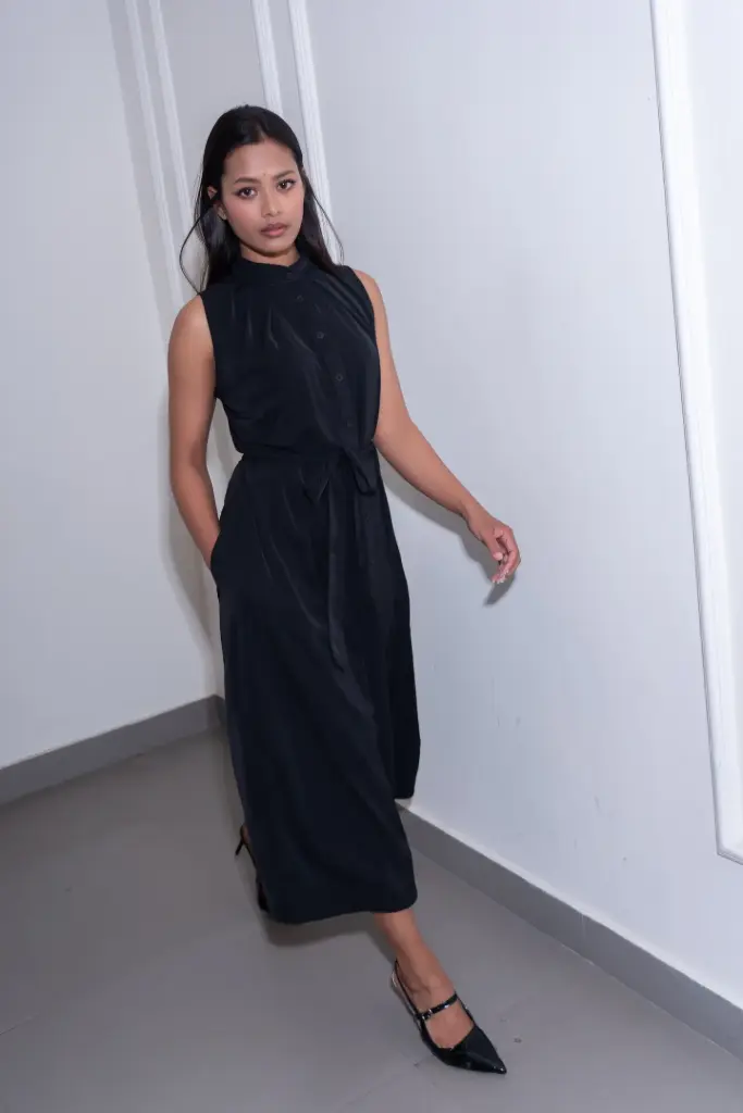 3.61186 HB SS26-21 SLEEVELESS PLEATED DRESS (BLACK, S)