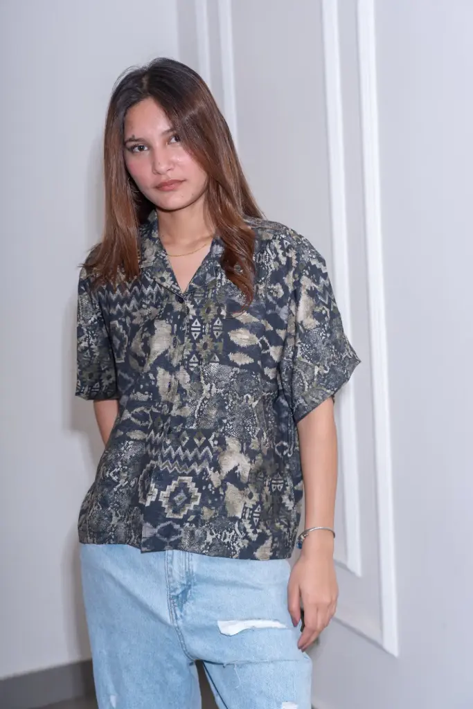 3.62218 BMO SS26-14 EASY SHIRT (NIGHT BLUE, S)
