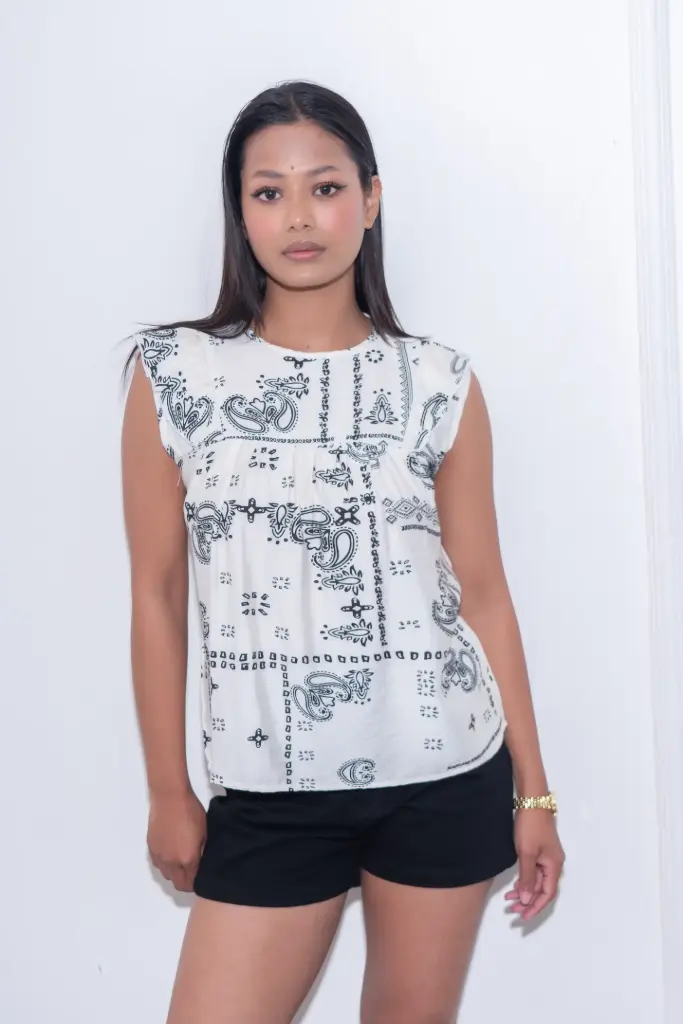 3.63740 HB SS26-82 RUFFLE TOP (BLACK, S)