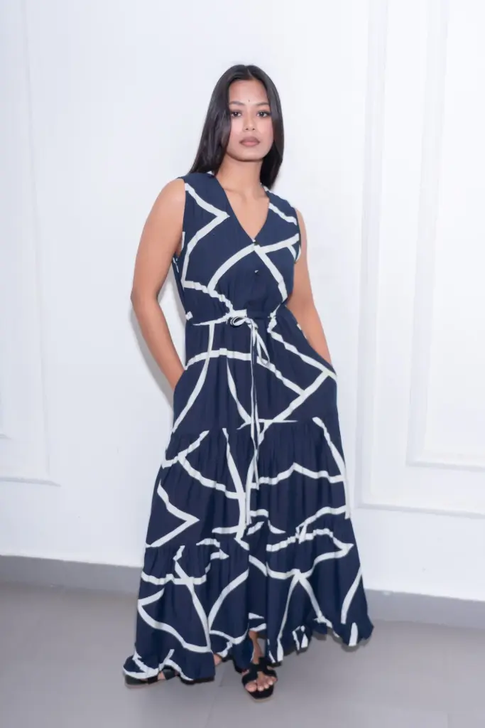 3.65048 HB SS26-22 LINEAR FLOW MAXI DRESS (BLUE, S)