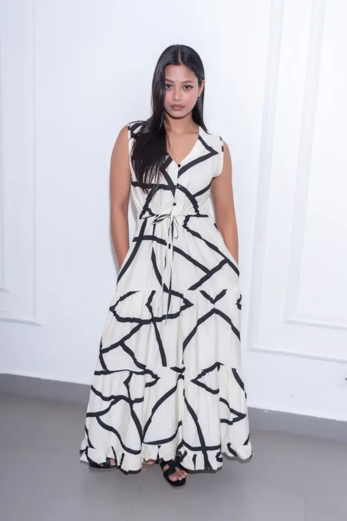 HB SS26-22 LINEAR FLOW MAXI DRESS