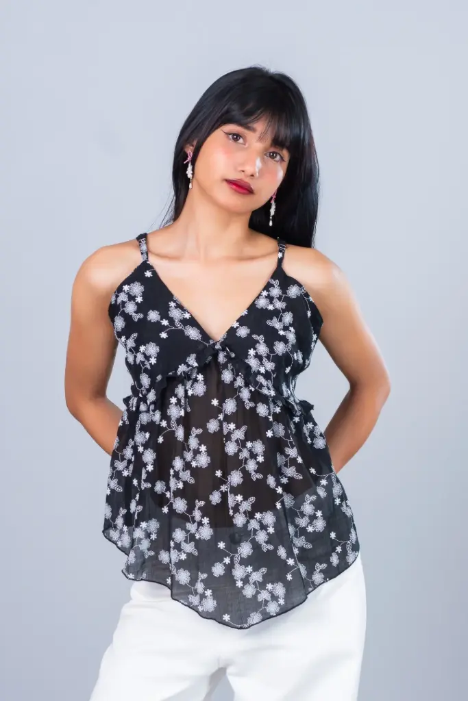 HB SS26-166 RUFFLE V NECK TOP