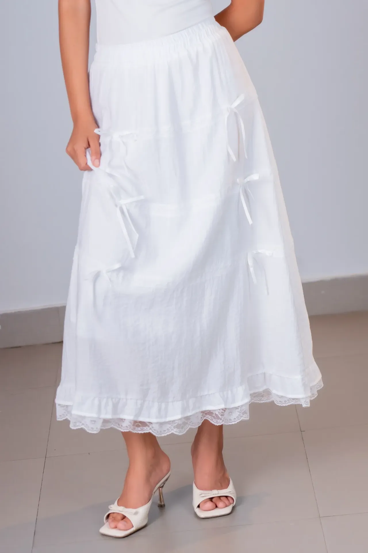 9989 SKIRT