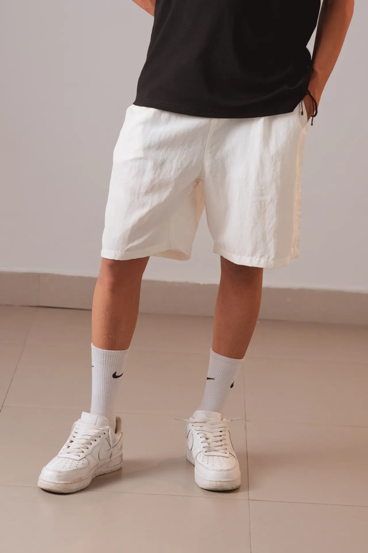 3.93643 HBM SS26-61 AERO LINEN SHORTS (WHITE, S)