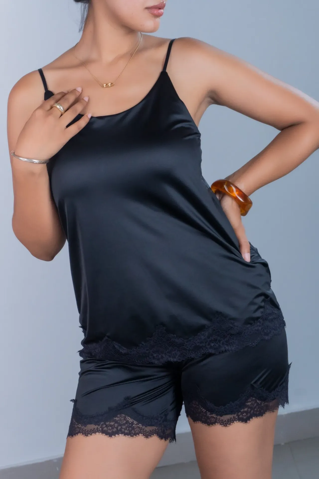 3.94300 QL40 NIGHTY SET (BLACK, XL)