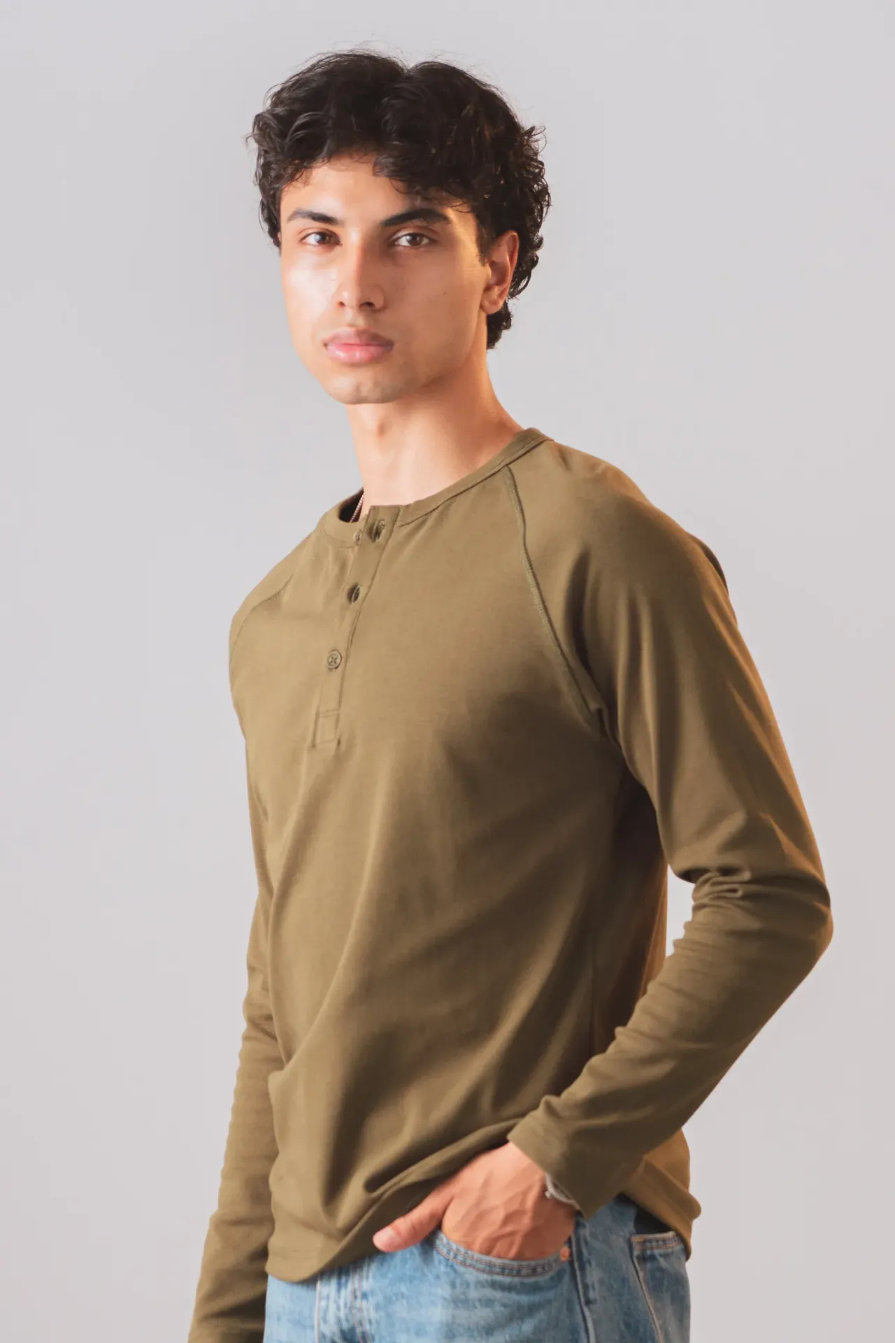 BMMO SS26-18 RARA HENLEY TEE
