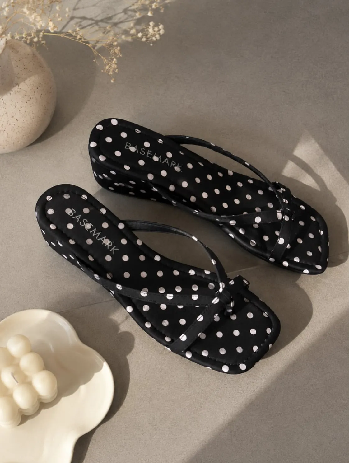 Ladies Slipper